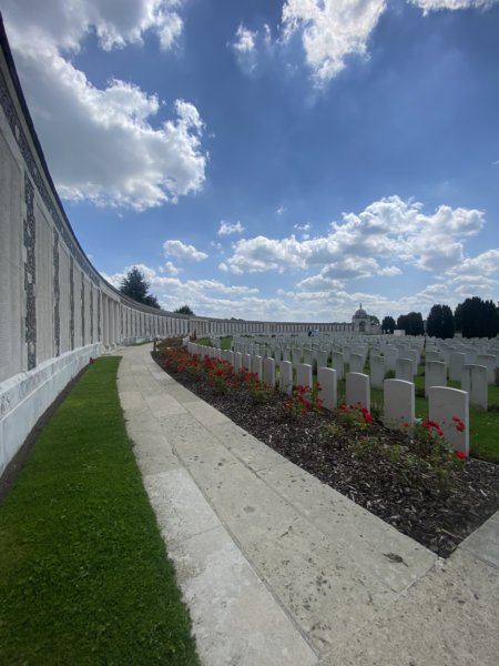 tynecot2.jpg